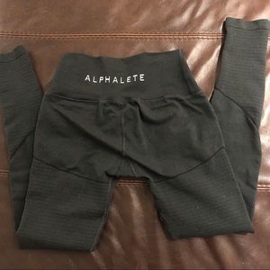 Alphalete revival black medium